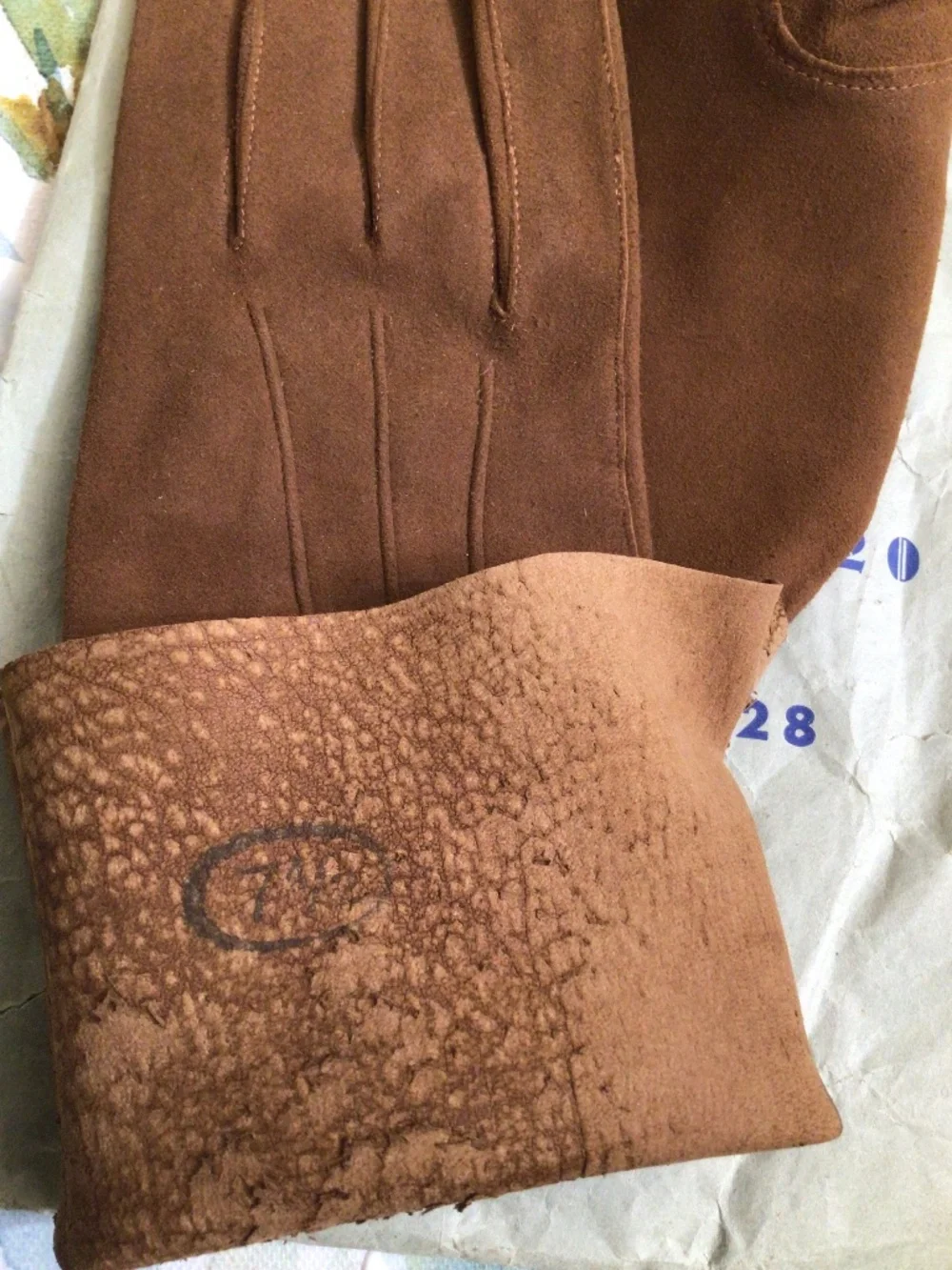 Vintage Womens Brown Suede Gloves Mid Length